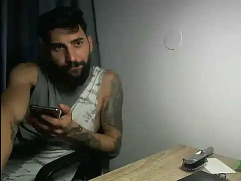 Alexgrc13 live cam screenshot male on Bagaboante — Live Sex Chat & Cams
