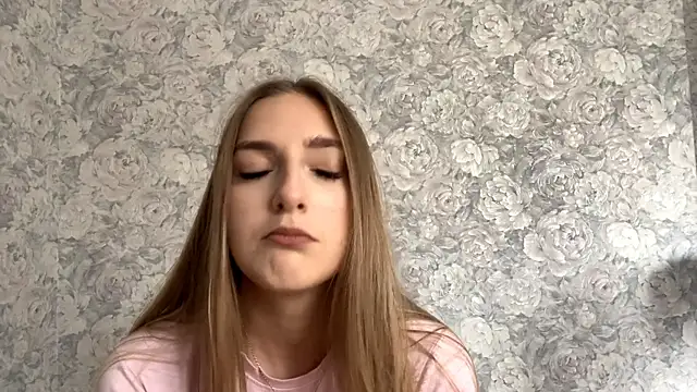 joannazetes - JoannaZetes's free webcam - UK Sex Cams