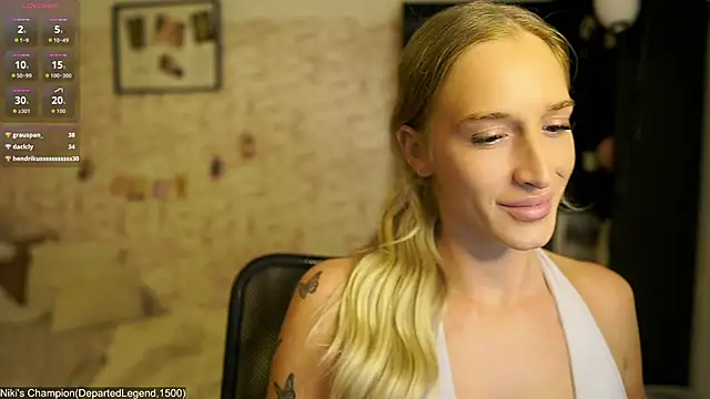 Nicolette__Shea_