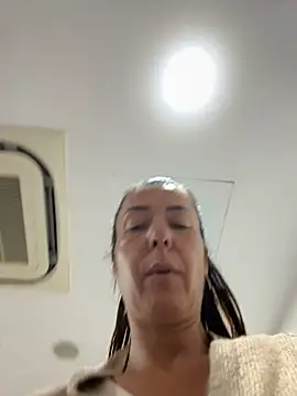 eveangelll from StripChat is Freechat