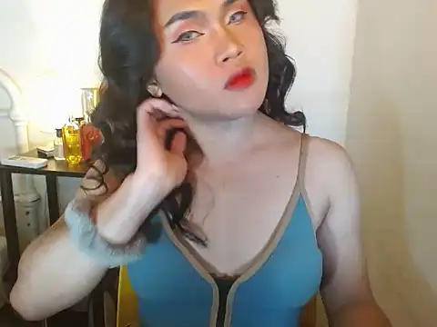 justinebigcum - JustineBIGCUM's free webcam - UK Sex Cams