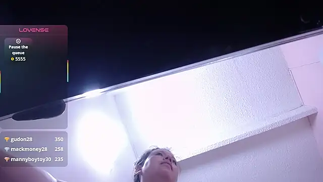lauraguzman - Lauraguzman's free webcam - UK Sex Cams