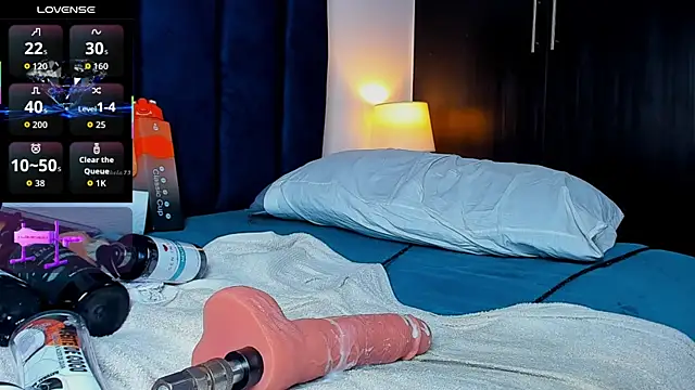 issac_james_ (M twink) - control de machin por 3 minutos