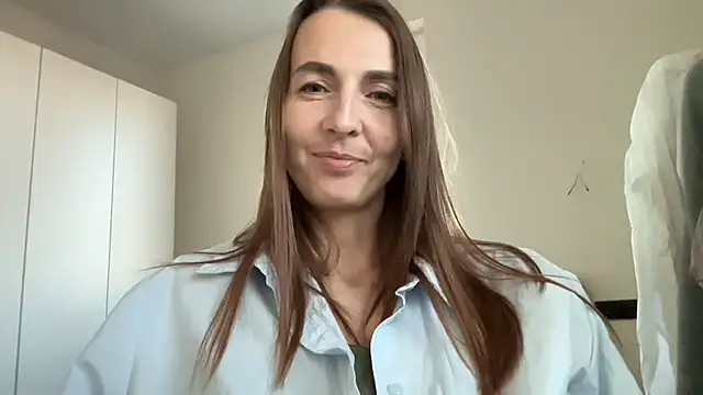  Arivanna chat room