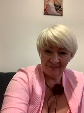 Laura_Millf