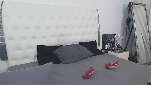  AlinaOnly chat room