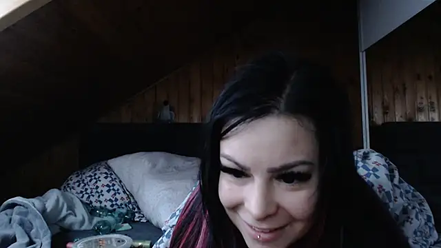 BoeseMoni1998 live cam screenshot malefemale from Germany on LiveWebCameras – Live Webcams & Video Chat