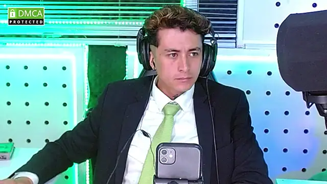 Darko0717 live cam screenshot male from Colombia on CamSexing – Live Sex Chat & Webcam Shows