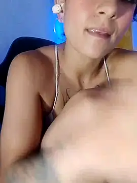 Anniee_x