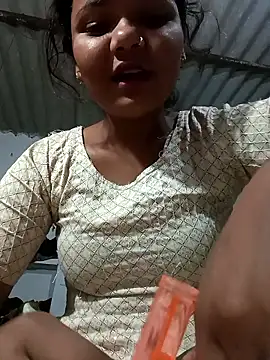 Hot_Shredha