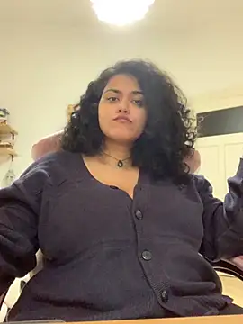 Curvydesifromgermany