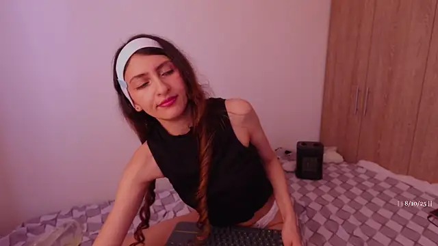 SkinnysCouple