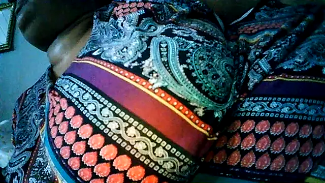 Yellobonepussy
