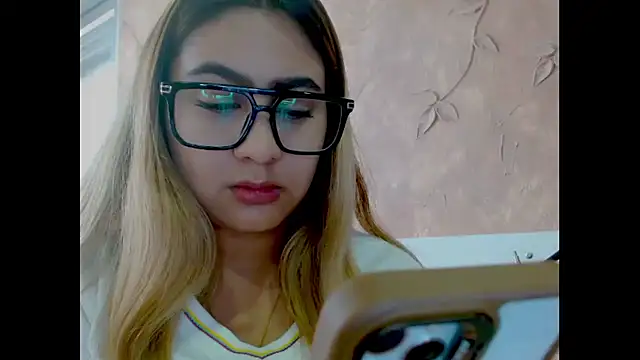 miabonnett_ - Miabonnett_'s free webcam - UK Sex Cams