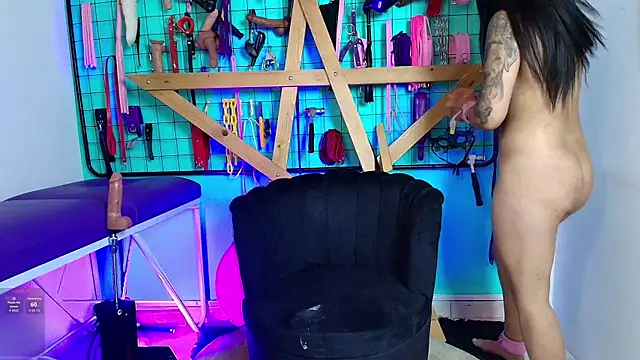Mrmia_bdsm_extreme