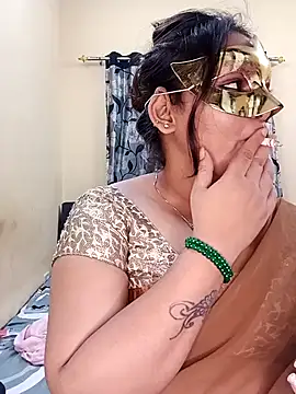 nishakanasha - Nishakanasha's free webcam - UK Sex Cams