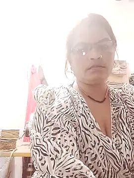 Bhavna_hot