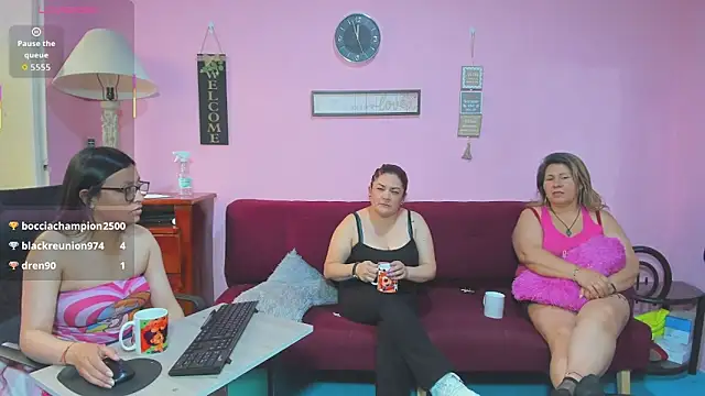 lesbiancuple