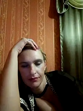LaraDiva7799