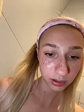 Lia__Love