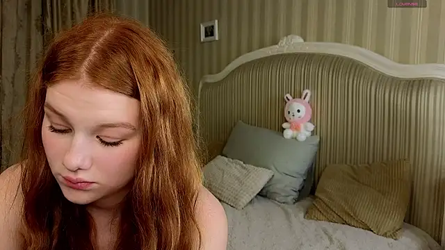 Juuulia_