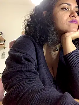 Curvydesifromgermany