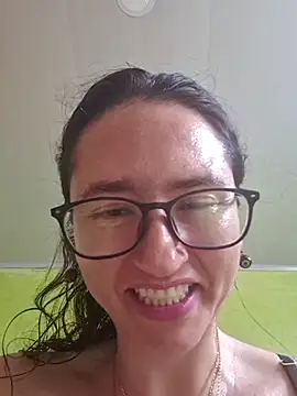 Linda_Hot13