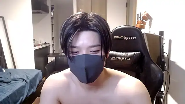  Mei-Tanaka chat room