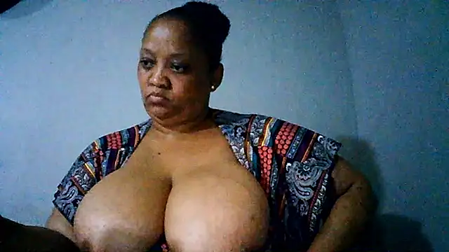 Yellobonepussy