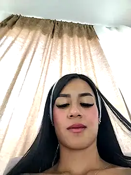 Juliana_Xander