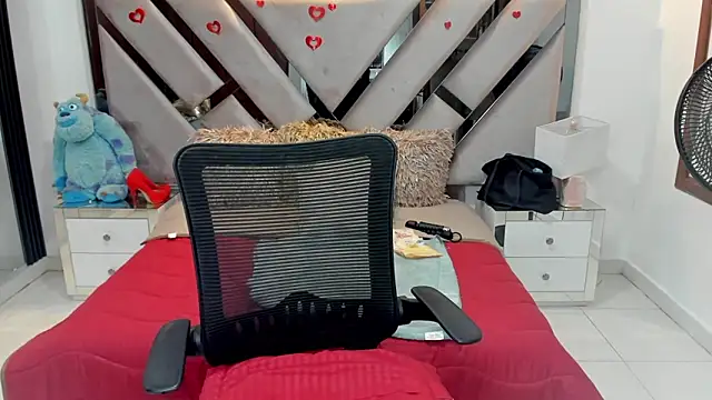 natalia5560 - Natalia5560's free webcam - UK Sex Cams