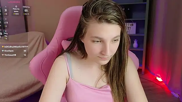 Mia_Myles