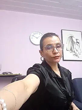 Milenahot_69_