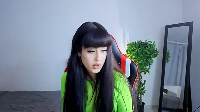 Erika_peach