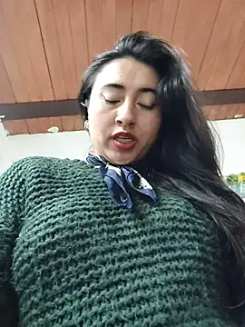 _Sarah-Office1