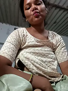 Hot_Shredha