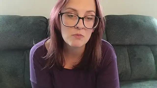 TheBustyHouseWife