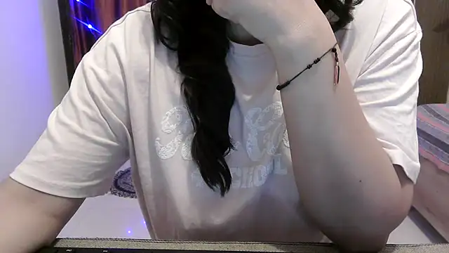 ANANYA-TIWARI