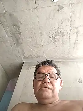 Apresiaoo live cam screenshot male from Colombia on Bagaboante — Live Sex Chat & Cams