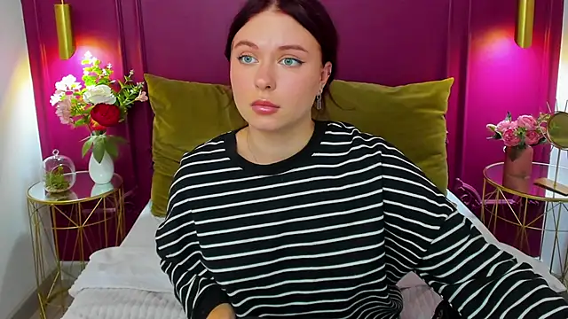  LizyBex chat room