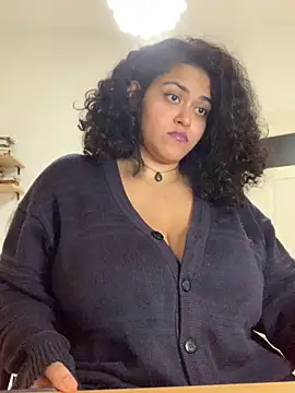 Curvydesifromgermany