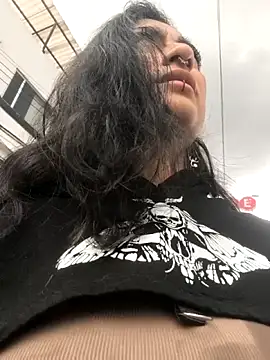 Lila_Desiree