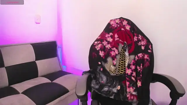  GwenHazel chat room