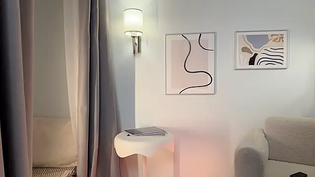 Lella_Ryann_
