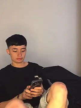 nico_18x