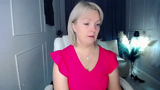 Juarnea live cam screenshot female on Bagaboante — Live Sex Chat & Cams