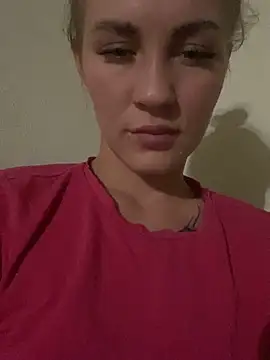 DreamGirl-777 on StripChat
