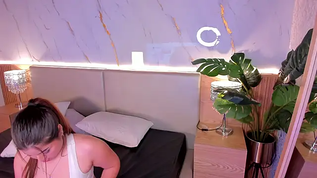  ChloeeMonroee chat room