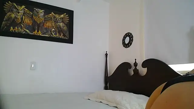 chloe__Jones_