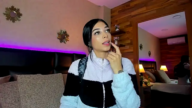 AshleyBaker1